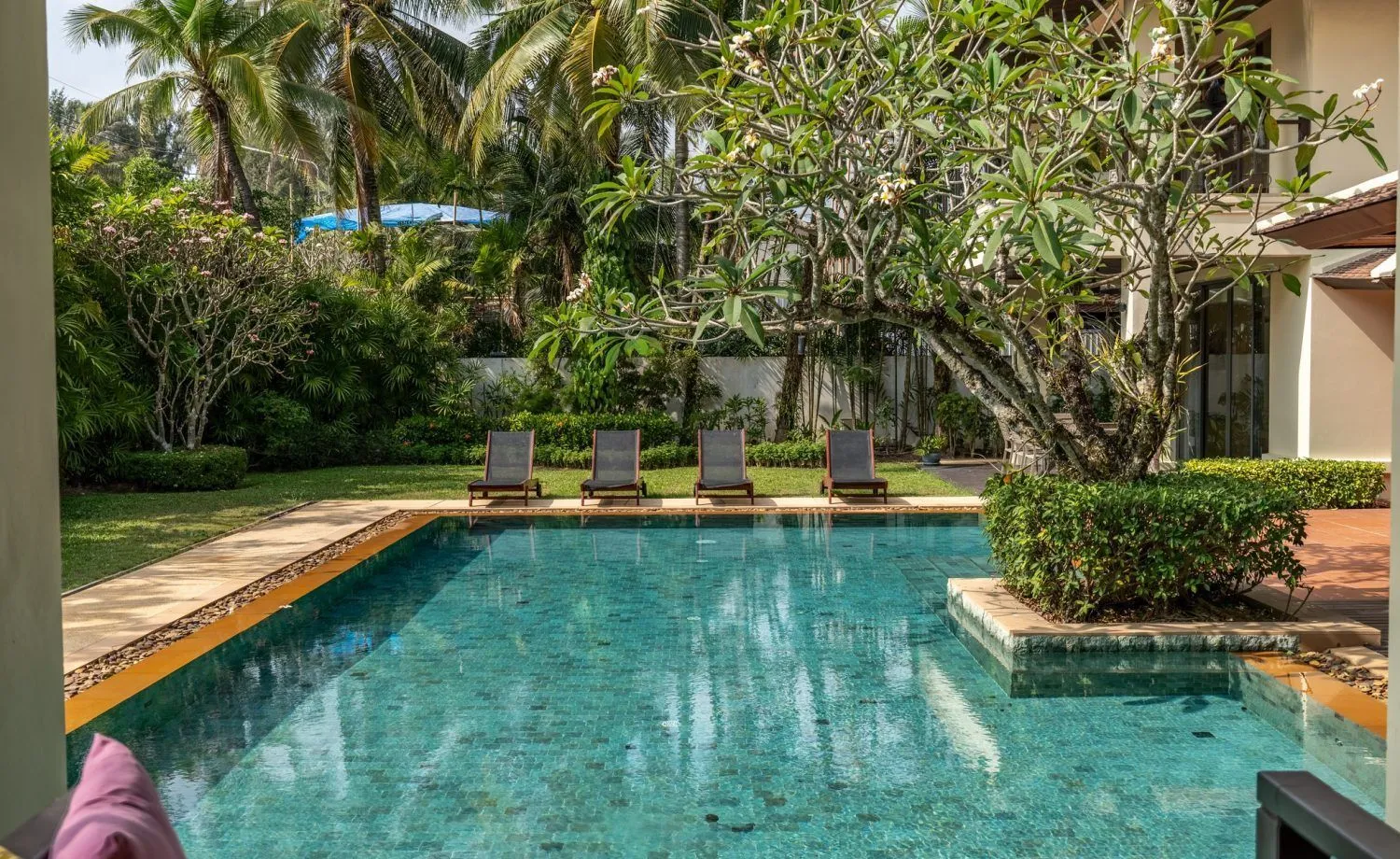 Luxury Beachfront Villa at Maan Tawan – 6 bedrooms with private pool — Thumbnail 19