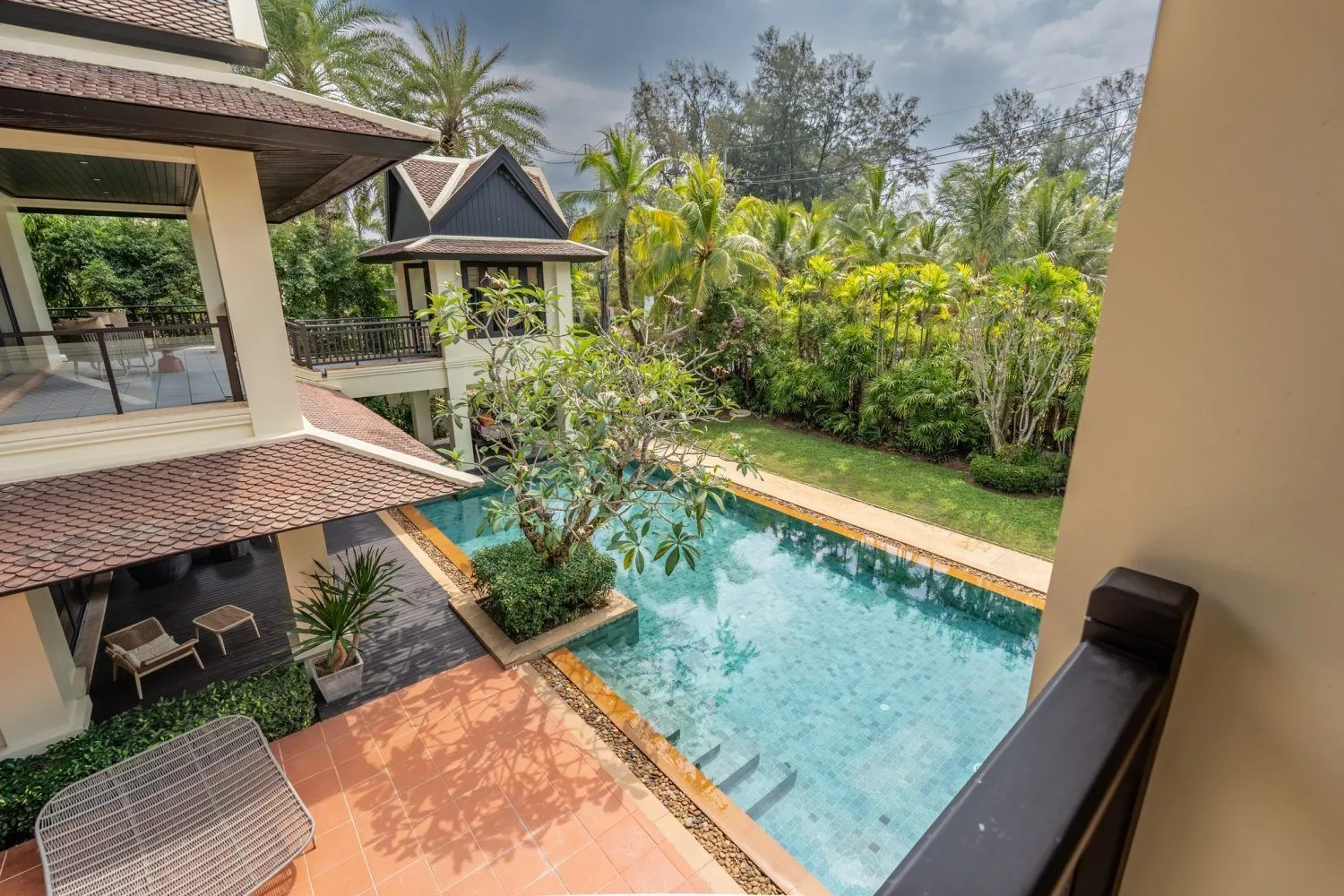 Luxury Beachfront Villa at Maan Tawan – 6 bedrooms with private pool — Thumbnail 23