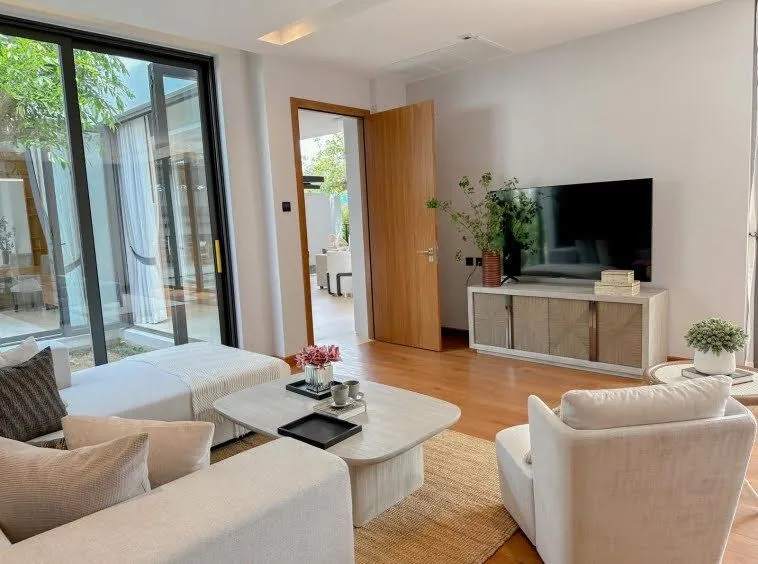 Botanica Villa: Elegant 4-Bedroom Pool Villa for Rent in Layan — Thumbnail 8