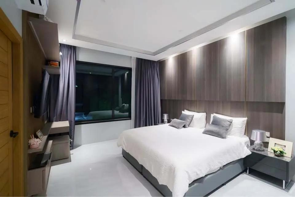 Luxurious 6-Bedroom Pool Villa for Rent in Bang Tao — Thumbnail 18