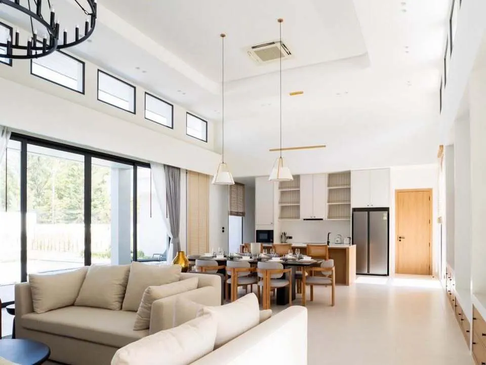 Luxurious 4-Bedroom Villa for Rent at The Breeze Villas, Bangtao — Thumbnail 3