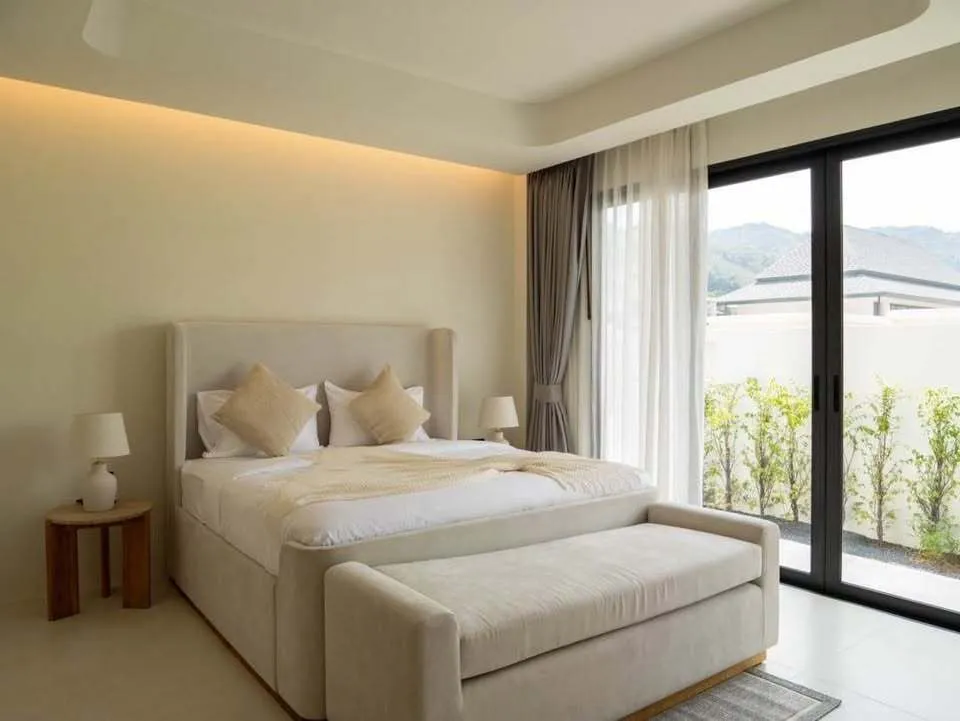 Luxurious 4-Bedroom Villa for Rent at The Breeze Villas, Bangtao — Thumbnail 13