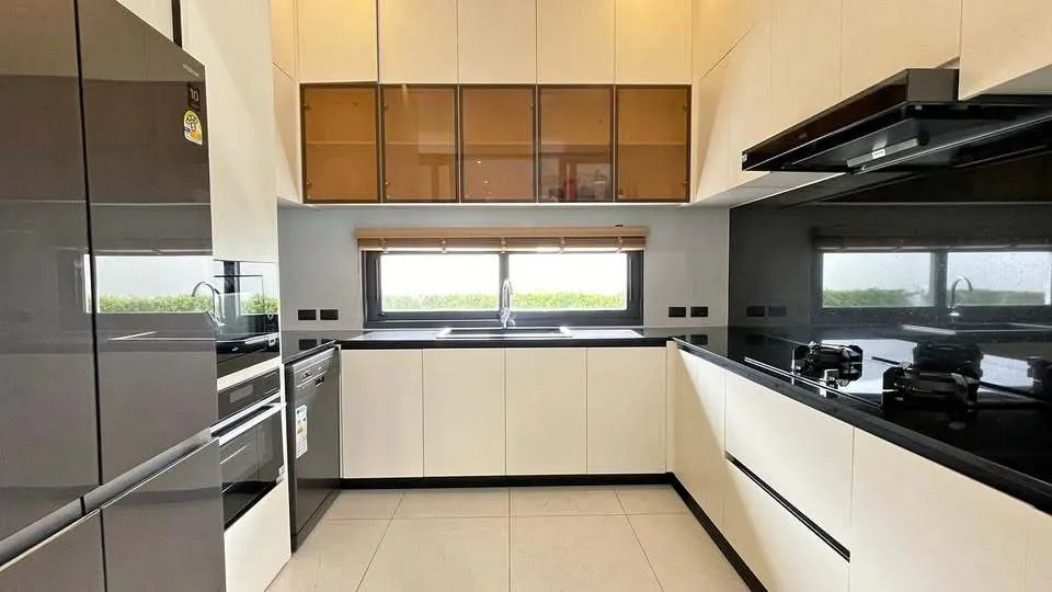 Elegant 5-Bedroom Villa for Rent in Koh Kaew – Prime Phuket Location — Thumbnail 12
