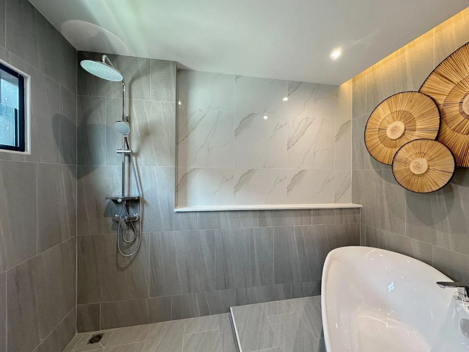 Cozy 3 bedrooms house for rent in Kokeaw,Phuket — Thumbnail 3