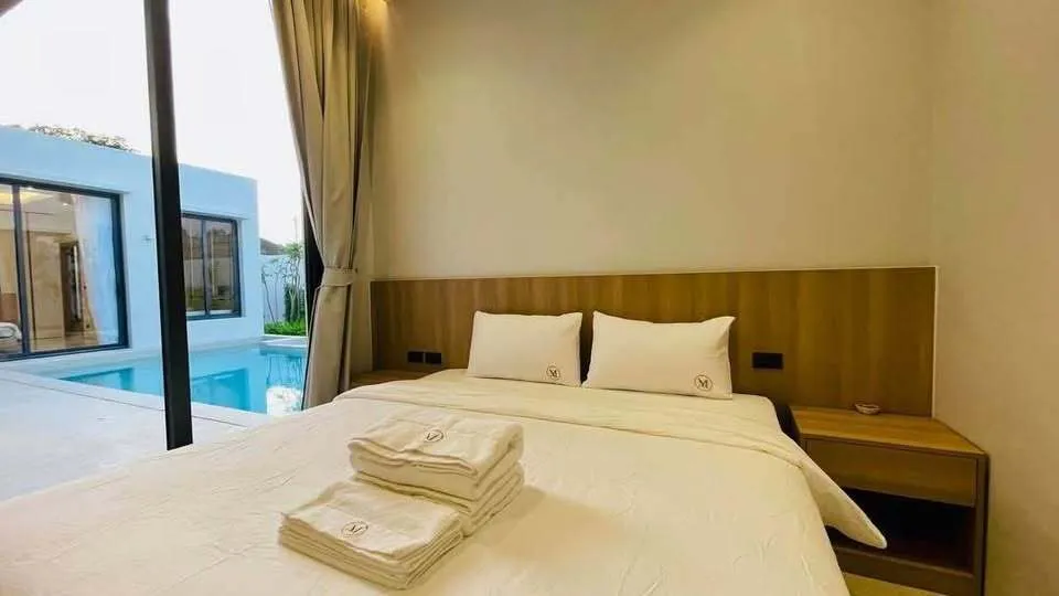 Luxury Mouana 4-Bedroom Pool Villa for Rent in Chalong, Phuket — Thumbnail 2