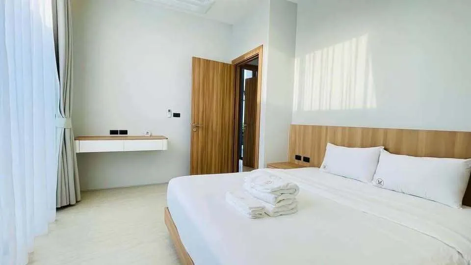 Luxury Mouana 4-Bedroom Pool Villa for Rent in Chalong, Phuket — Thumbnail 10