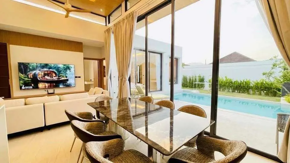 Luxury Mouana 4-Bedroom Pool Villa for Rent in Chalong, Phuket — Thumbnail 12