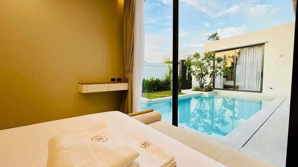 Luxury Mouana 4-Bedroom Pool Villa for Rent in Chalong, Phuket — Thumbnail 19