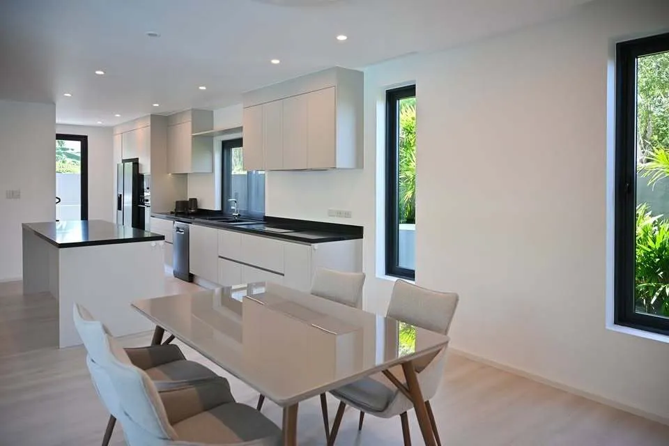 Luxury 4-Bedroom Pool Villa for Sale & Rent in Pasak, Choeng Thale — Thumbnail 5