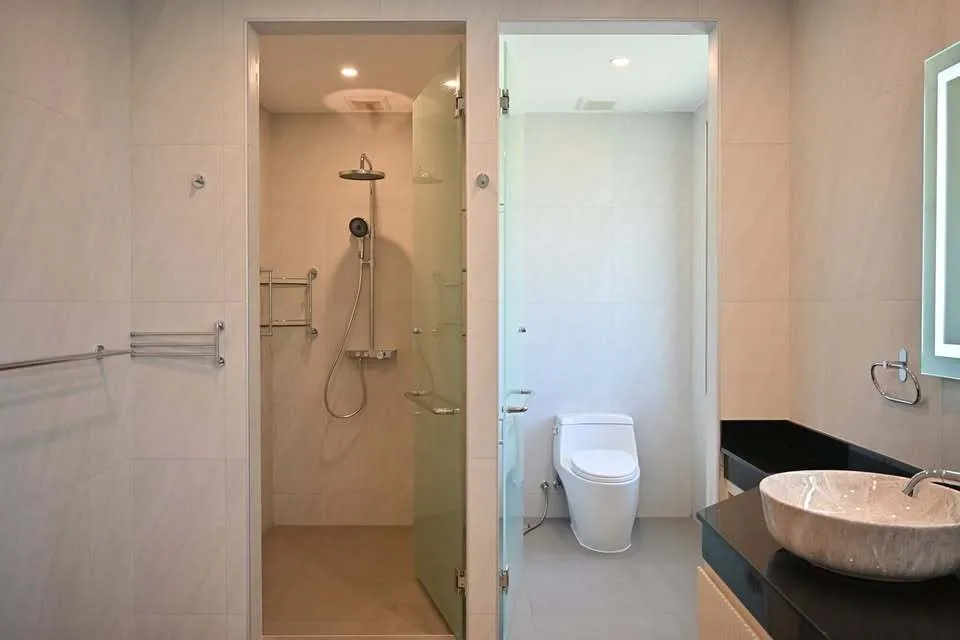 Luxury 4-Bedroom Pool Villa for Sale & Rent in Pasak, Choeng Thale — Thumbnail 11