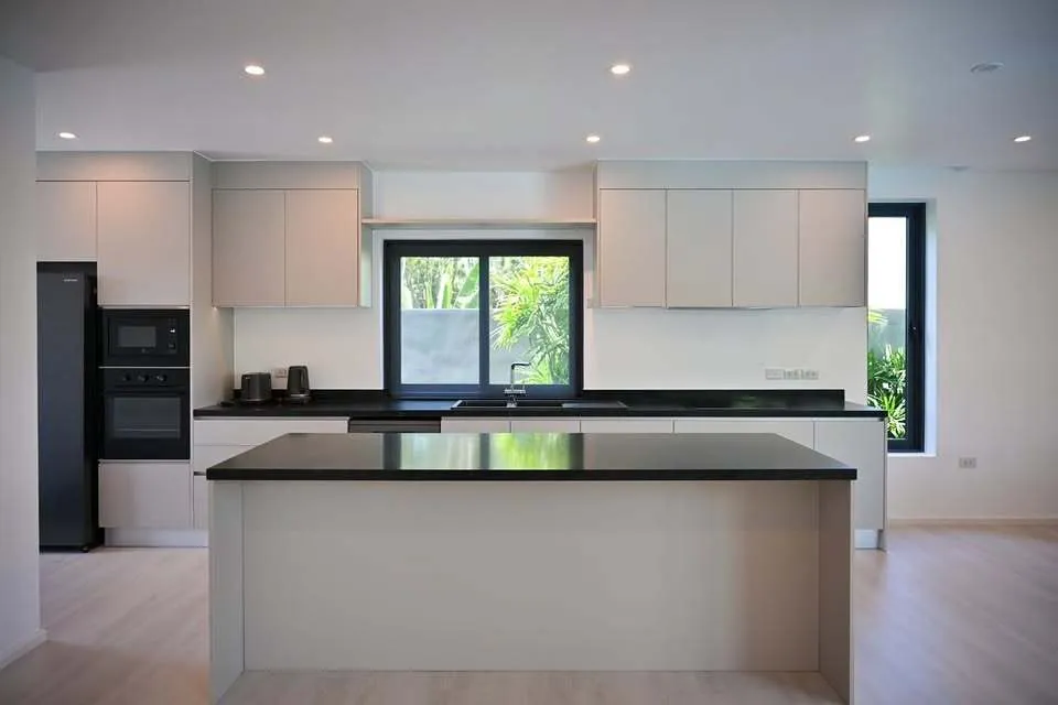 Luxury 4-Bedroom Pool Villa for Sale & Rent in Pasak, Choeng Thale — Thumbnail 21