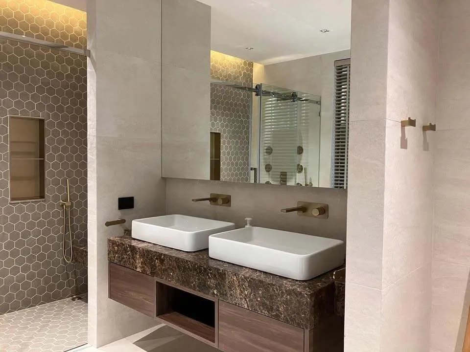 Luxury 4-Bedroom Villa for Rent in Bangtao — Thumbnail 6