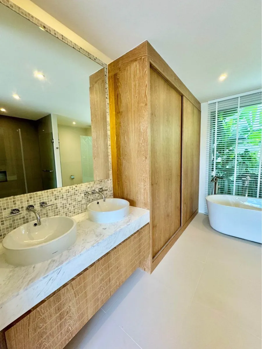 Trichada Breeze – Elegant 3-Bedroom Pool Villa for Rent in Bangtao, Phuket — Thumbnail 14