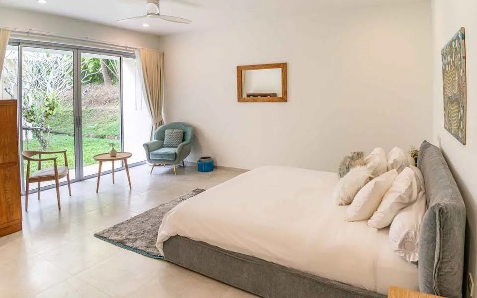 Expansive 5-Bedroom Private Pool Villa for Rent in Layan, Phuket — Thumbnail 10
