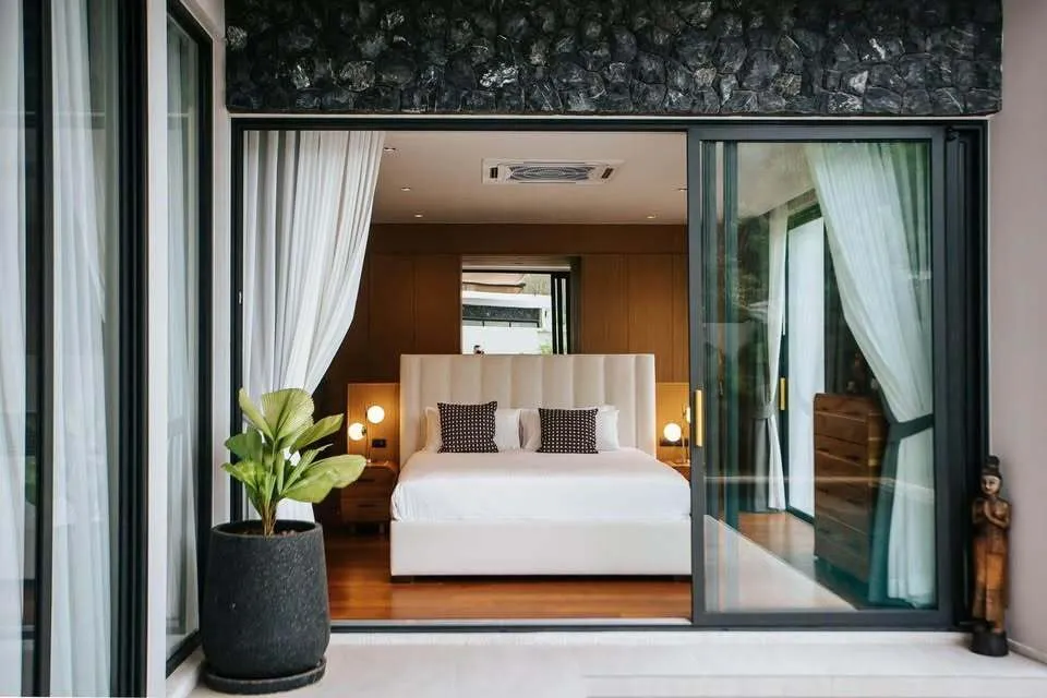 Luxury Modern Loft Pool Villa for Rent in Cherngtalay, Phuket — Thumbnail 6
