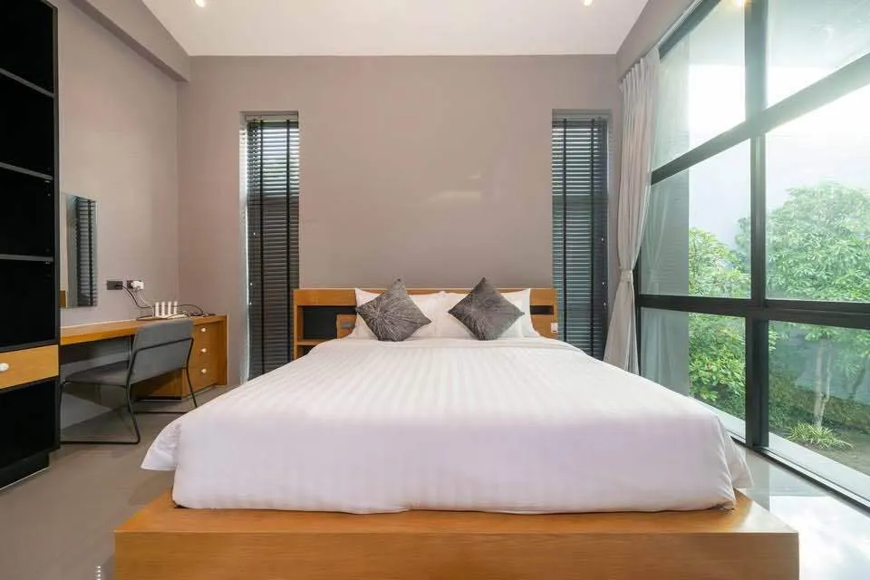 Modern 3-Bedroom Pool Villa for Rent in Cherngtalay, Phuket — Thumbnail 6