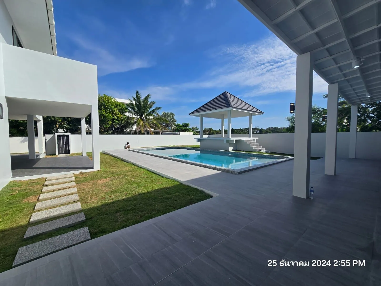Luxurious 4-Bedroom Villa with Pool and Jacuzzi in Rawai | SD13032550 — Thumbnail 15