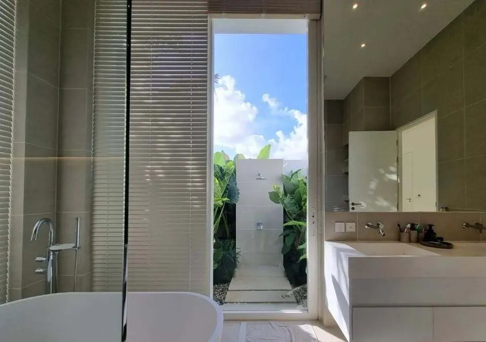 Elegant 4-Bedroom Pool Villa for Rent in Bang Jo, Phuket — Thumbnail 3