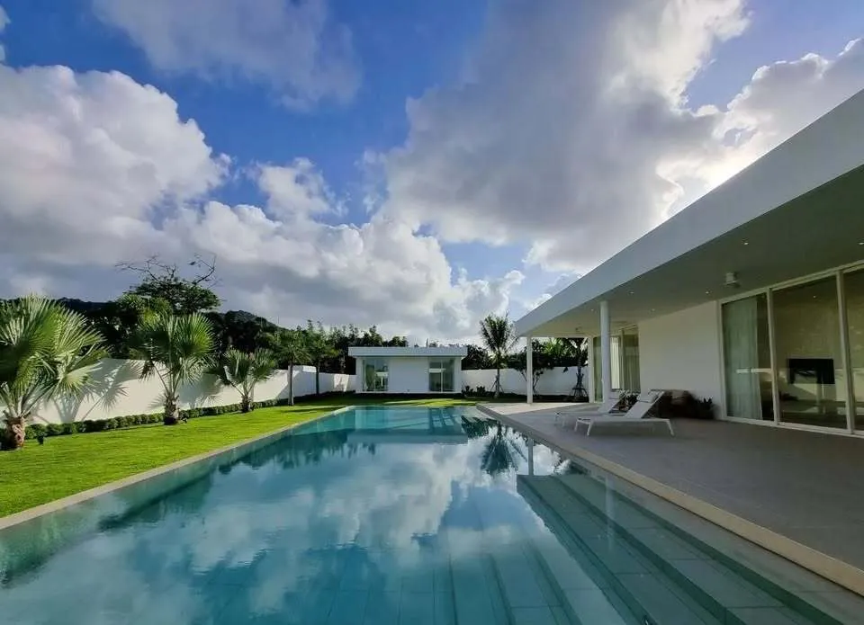 Elegant 4-Bedroom Pool Villa for Rent in Bang Jo, Phuket — Thumbnail 11