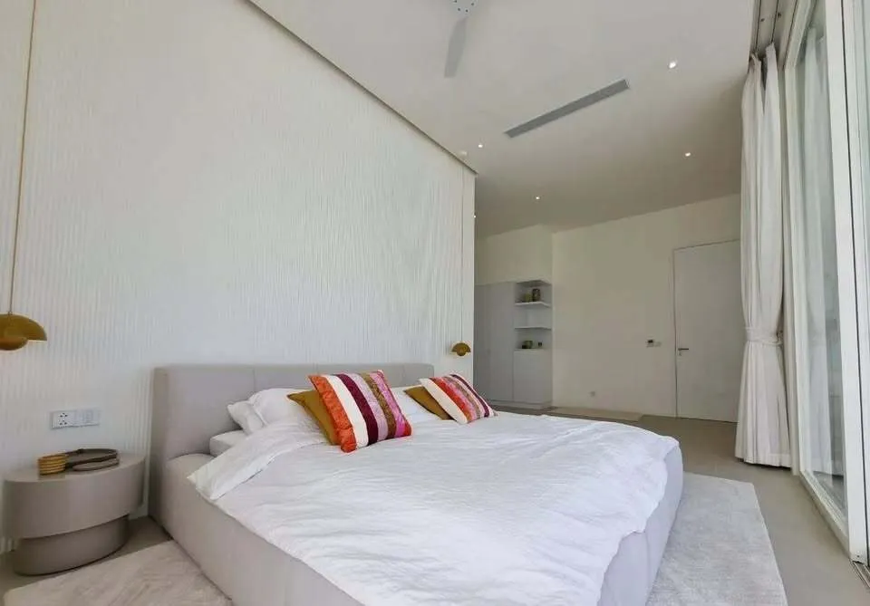 Elegant 4-Bedroom Pool Villa for Rent in Bang Jo, Phuket — Thumbnail 12