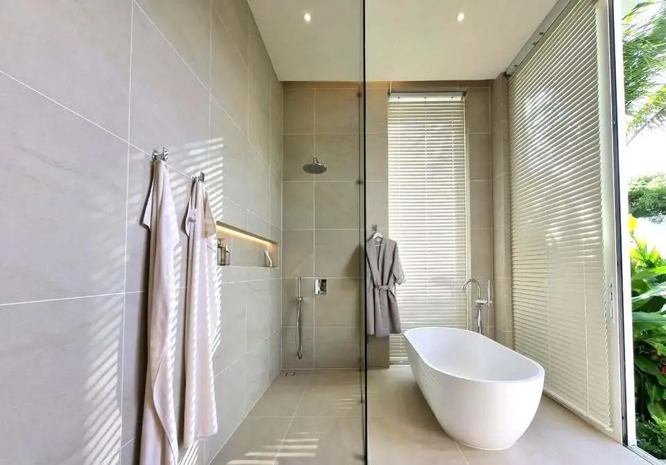 Elegant 4-Bedroom Pool Villa for Rent in Bang Jo, Phuket — Thumbnail 22