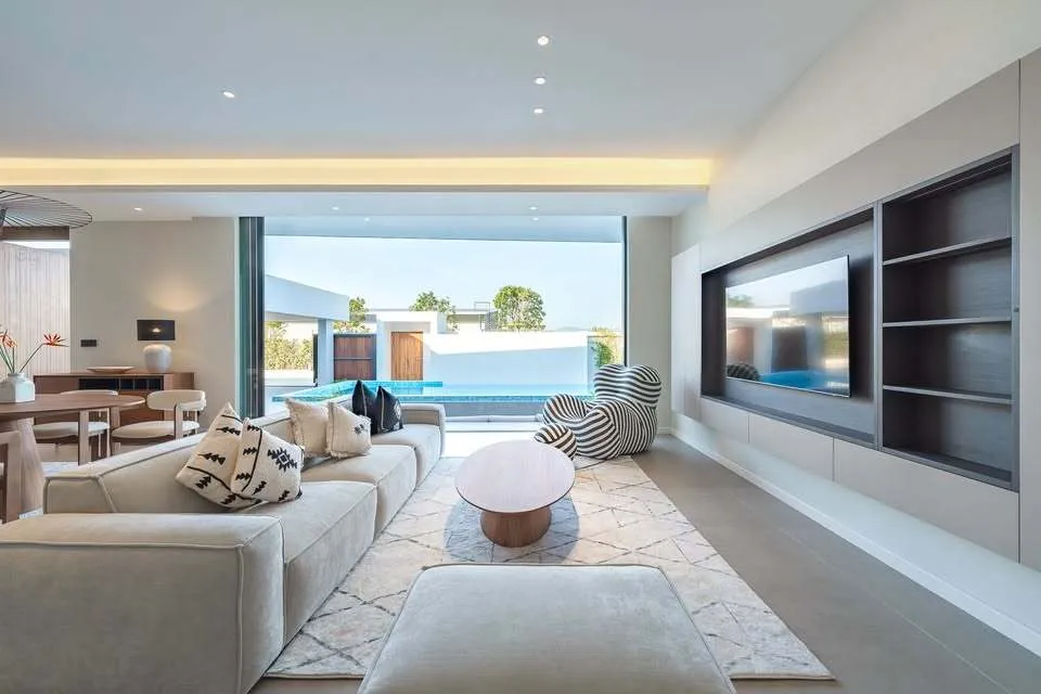 Elegant 3-Bedroom Pool Villa at Clover Residence – Prime Location in Phuket — Thumbnail 17