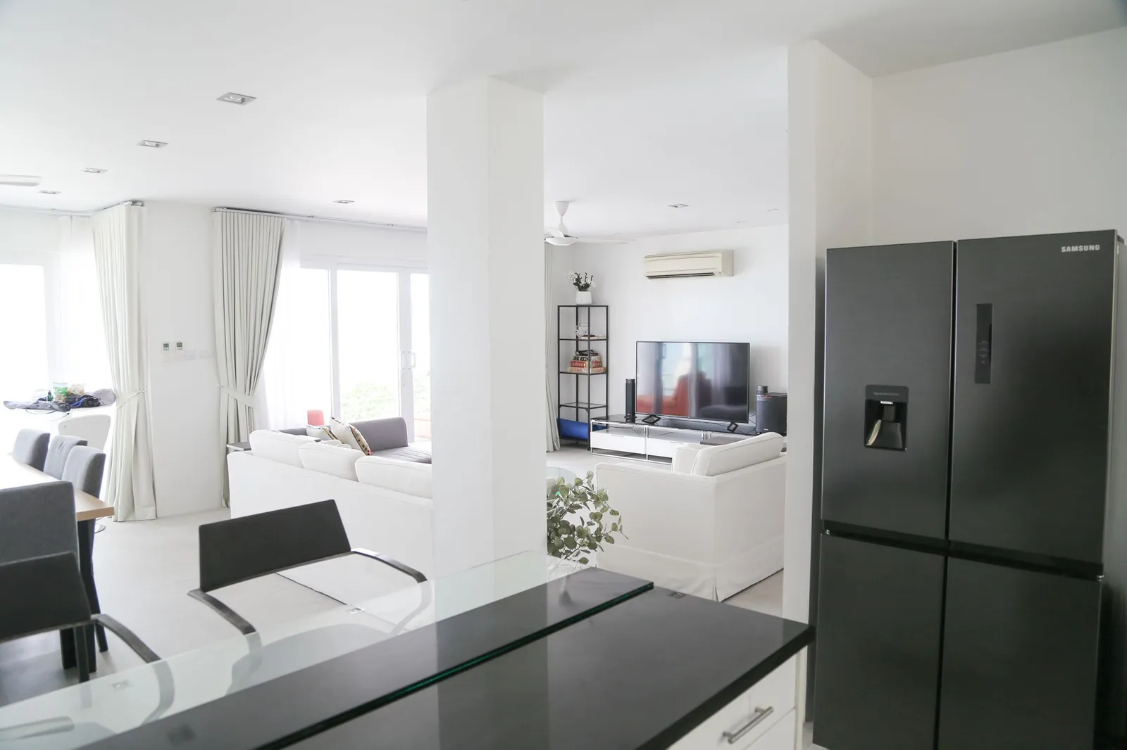 Beachfront Luxury Living at Waterside Panwa – 4-Bedroom Residence for Rent — Miniature 4
