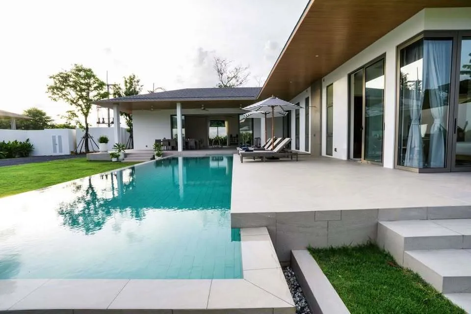 Spacious 3-Bedroom Pool Villa in Bang Jo – Tranquility & Convenience — Thumbnail 2