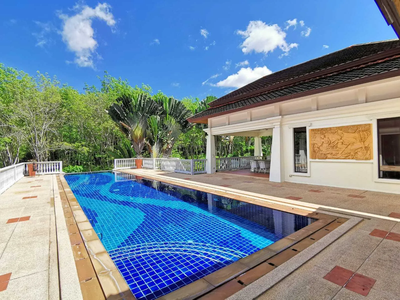 Spacious 7-Bedroom Villa with Private Pool and Large Garden in Thalang — Thumbnail 12
