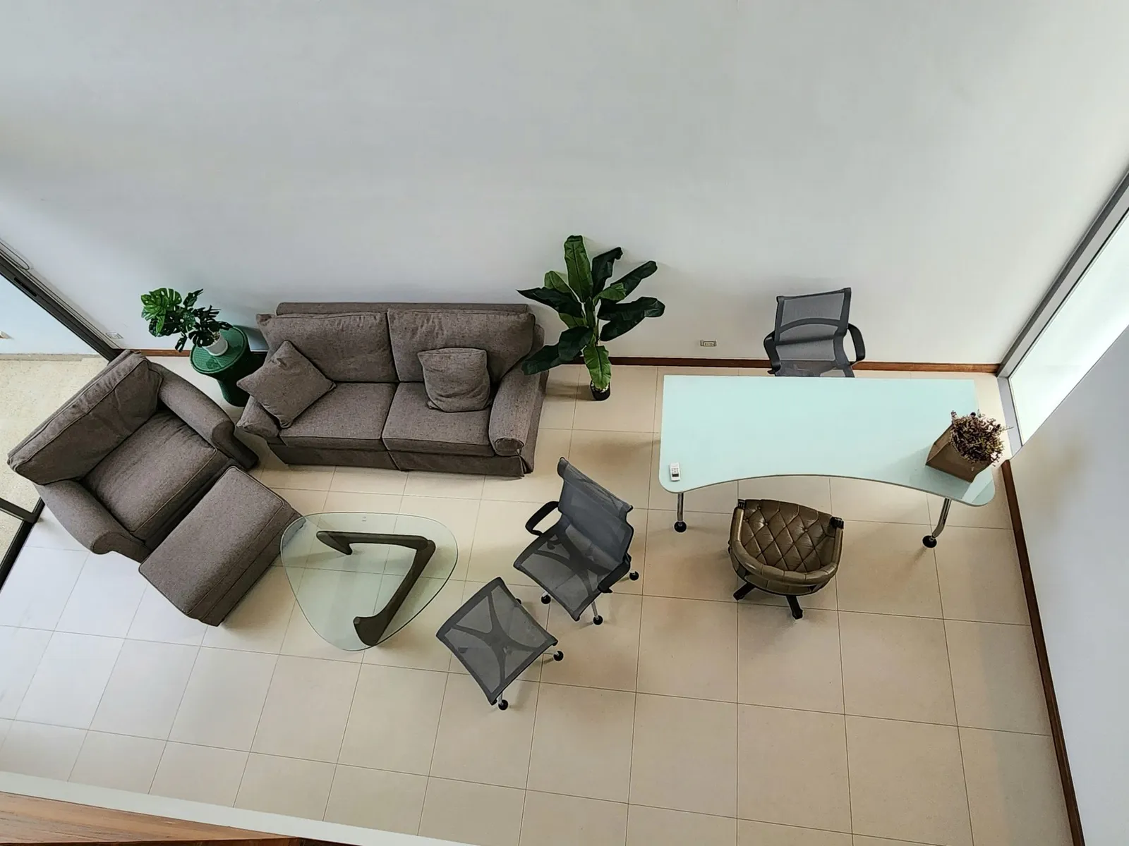 Luxury Fully Furnished Family Duplex Penthouse with Pool & Garden Views — Thumbnail 9