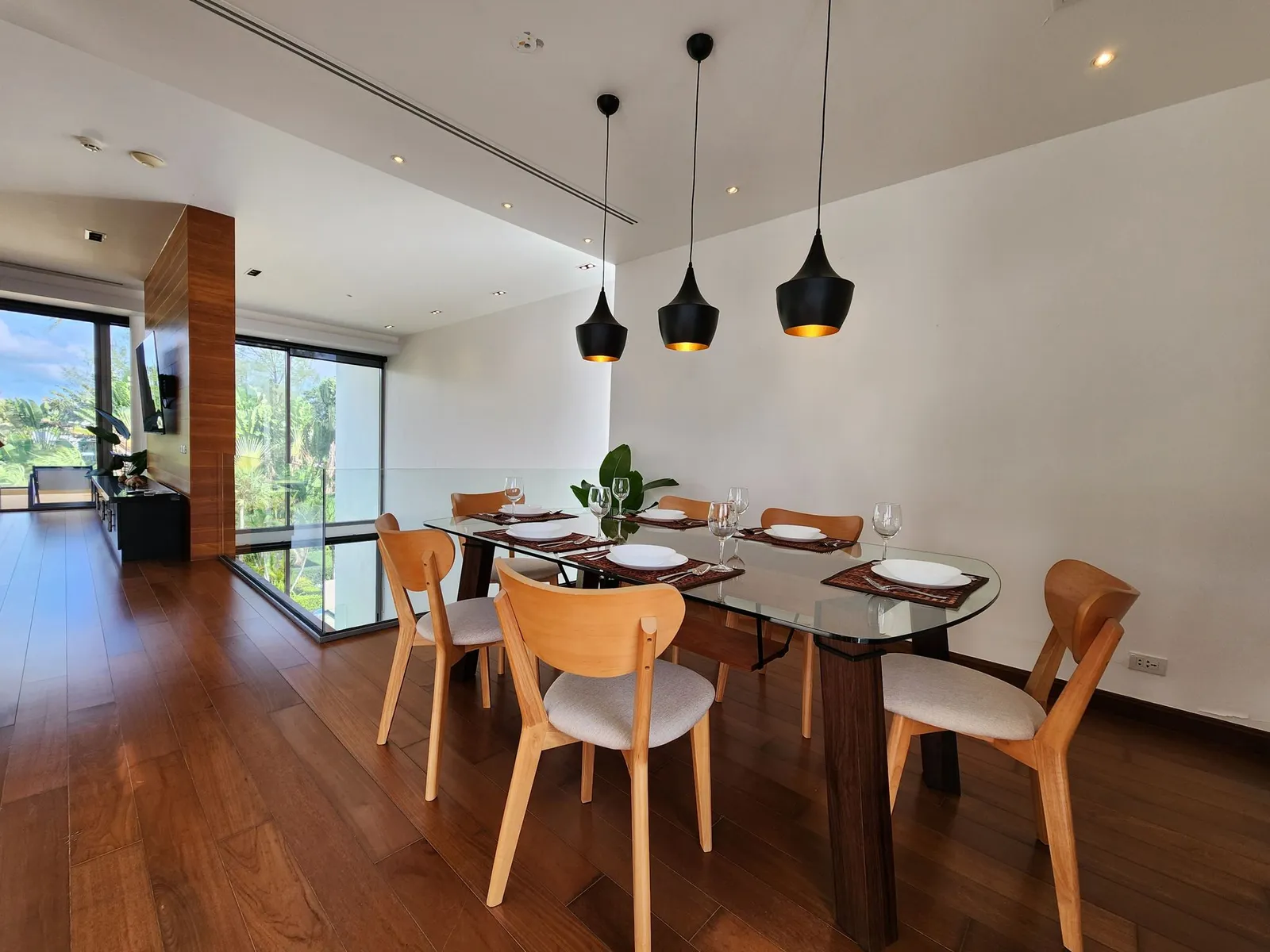Luxury Fully Furnished Family Duplex Penthouse with Pool & Garden Views — Thumbnail 12