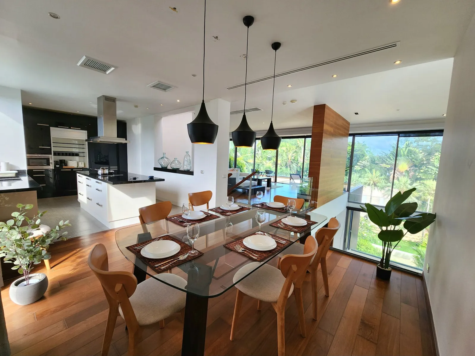 Luxury Fully Furnished Family Duplex Penthouse with Pool & Garden Views — Thumbnail 14