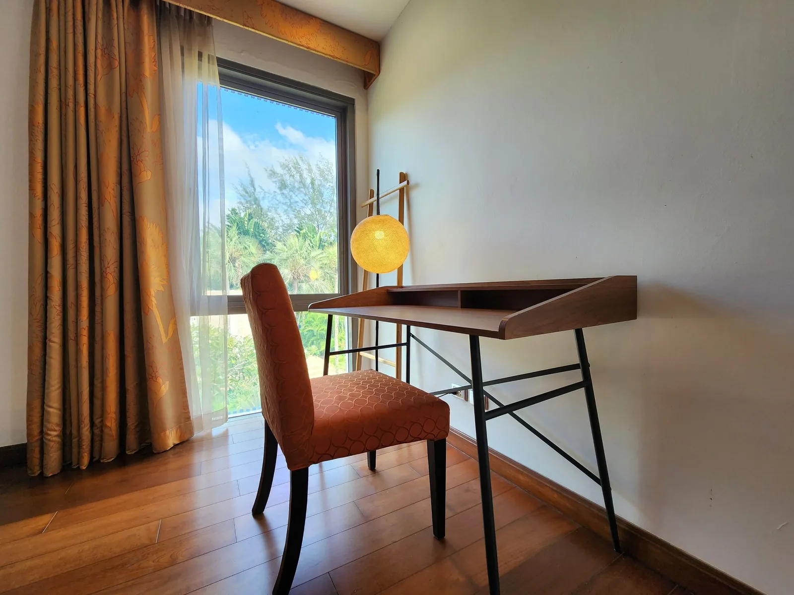 Luxury Fully Furnished Family Duplex Penthouse with Pool & Garden Views — Thumbnail 23