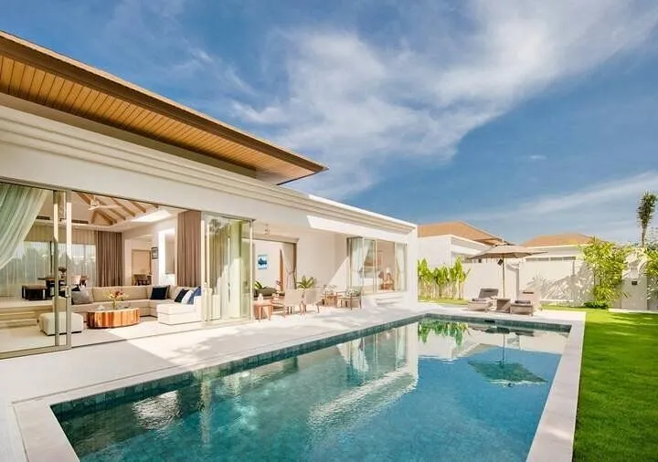 Elegant 3-Bedroom Villa with Private Pool in Trichada Breeze, Bang Tao, Phuket — Thumbnail 9