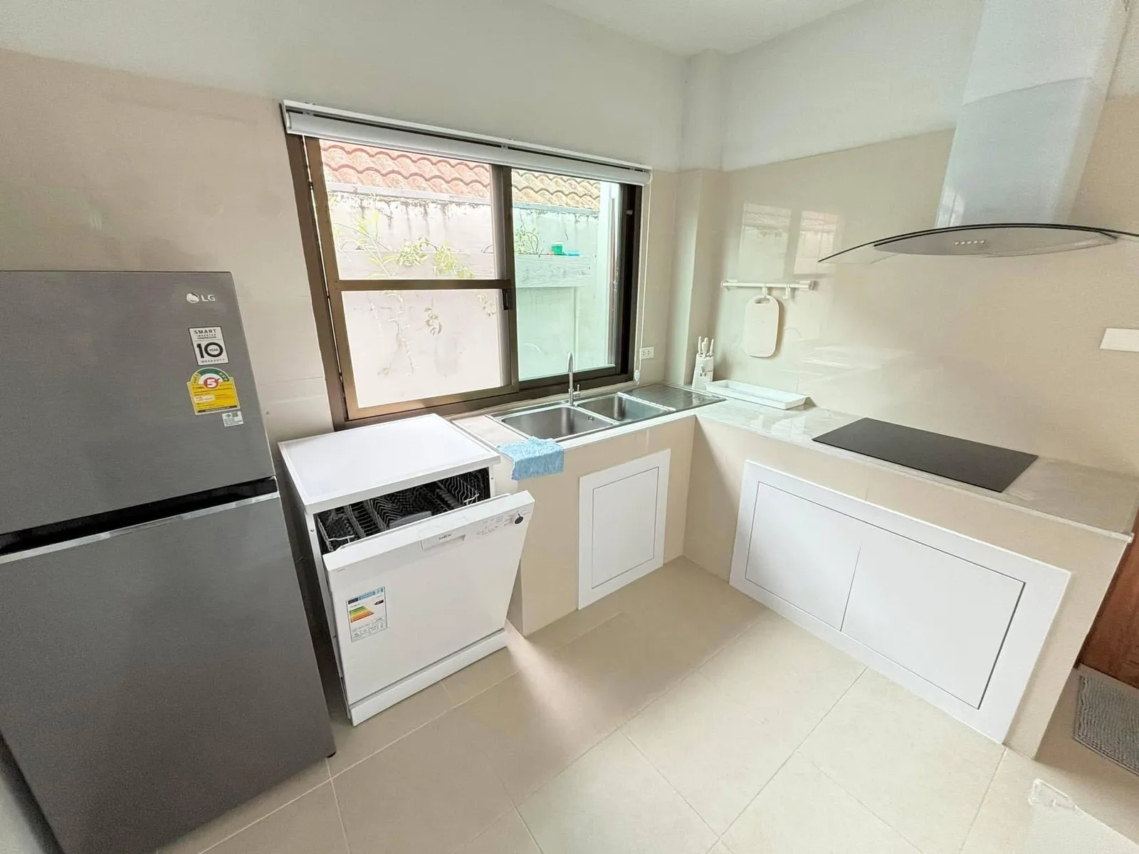 Luxurious 3-Bedroom Pool Villa for Rent in Cherng Talay, Phuket | SC21042550