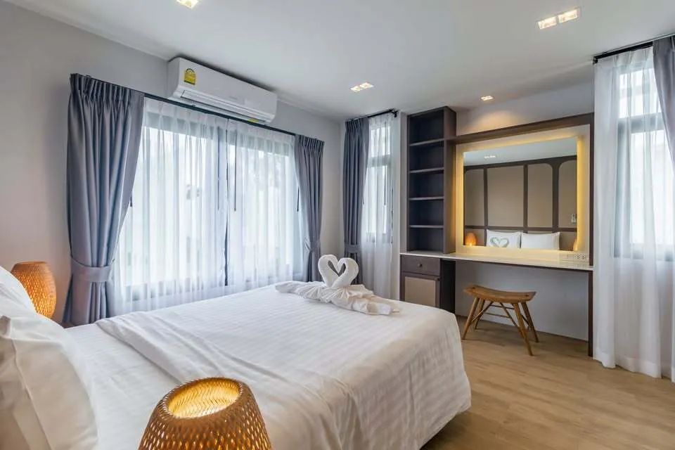 Elegant 3-Bed Villa for Long-Term Rent Near Laguna Phuket with Pool Access — Thumbnail 5