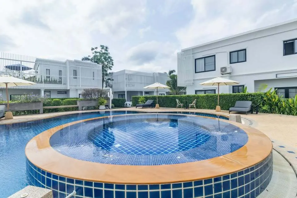 Elegant 3-Bed Villa for Long-Term Rent Near Laguna Phuket with Pool Access — Thumbnail 7