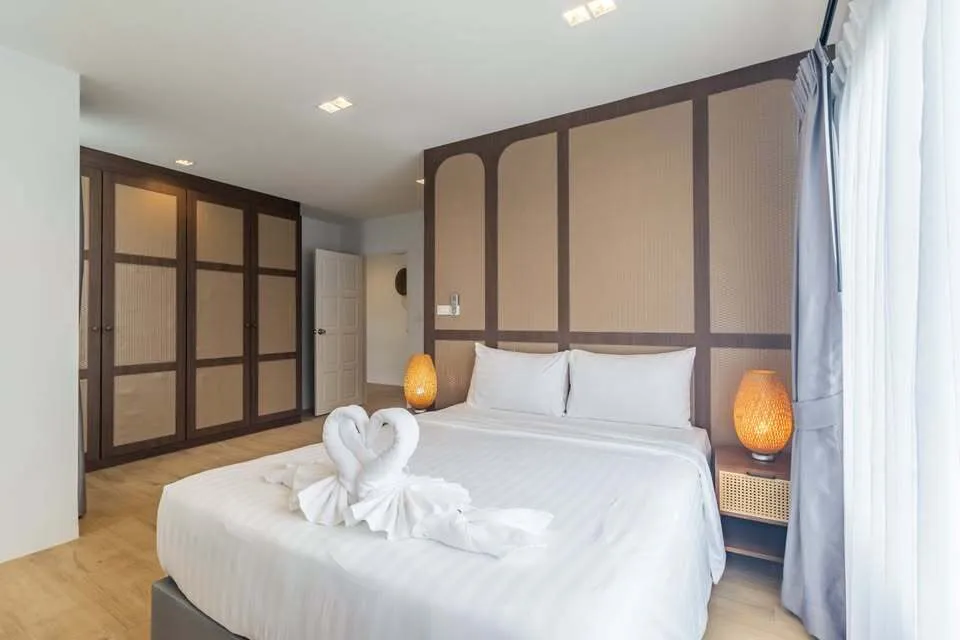 Elegant 3-Bed Villa for Long-Term Rent Near Laguna Phuket with Pool Access — Thumbnail 8