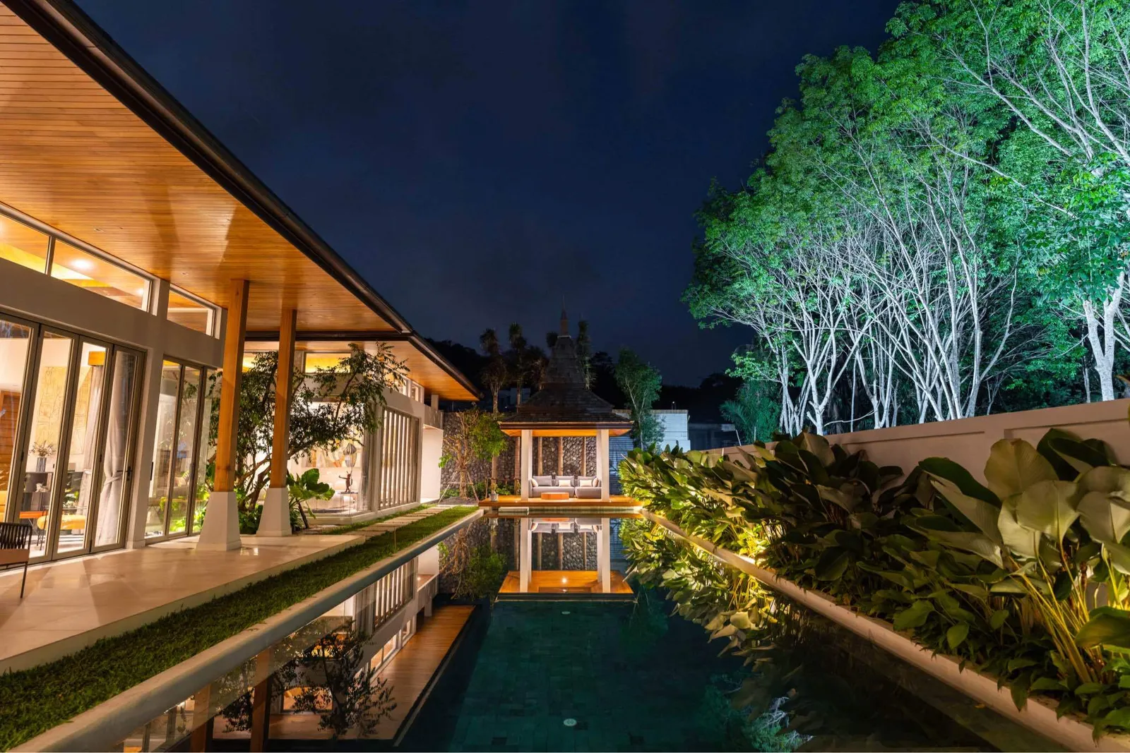 Luxury 5-Bedroom Botanica Lakeside Villa in Layan, Phuket – For Sale or Long-Term Rent — Thumbnail 3
