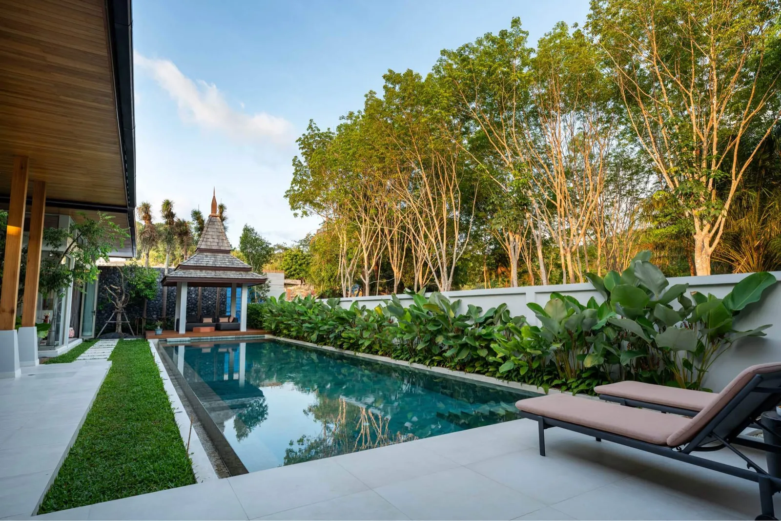 Luxury 5-Bedroom Botanica Lakeside Villa in Layan, Phuket – For Sale or Long-Term Rent — Thumbnail 7
