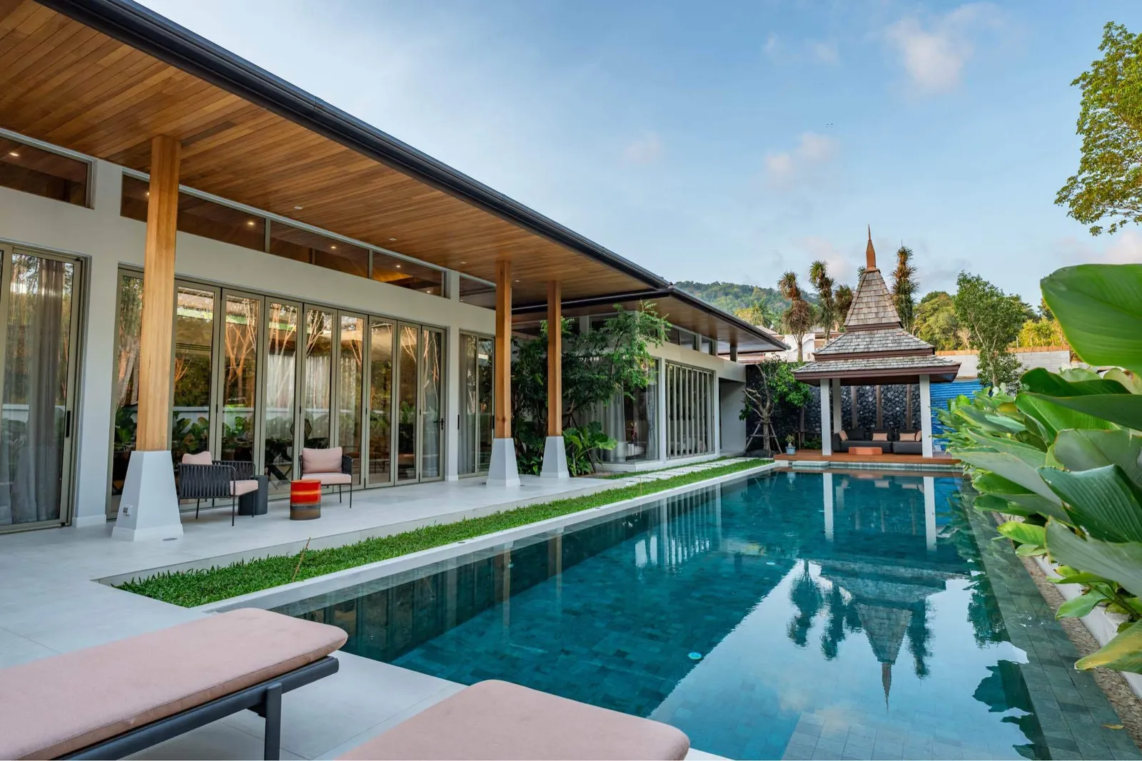 Luxury 5-Bedroom Botanica Lakeside Villa in Layan, Phuket – For Sale or Long-Term Rent — Thumbnail 9