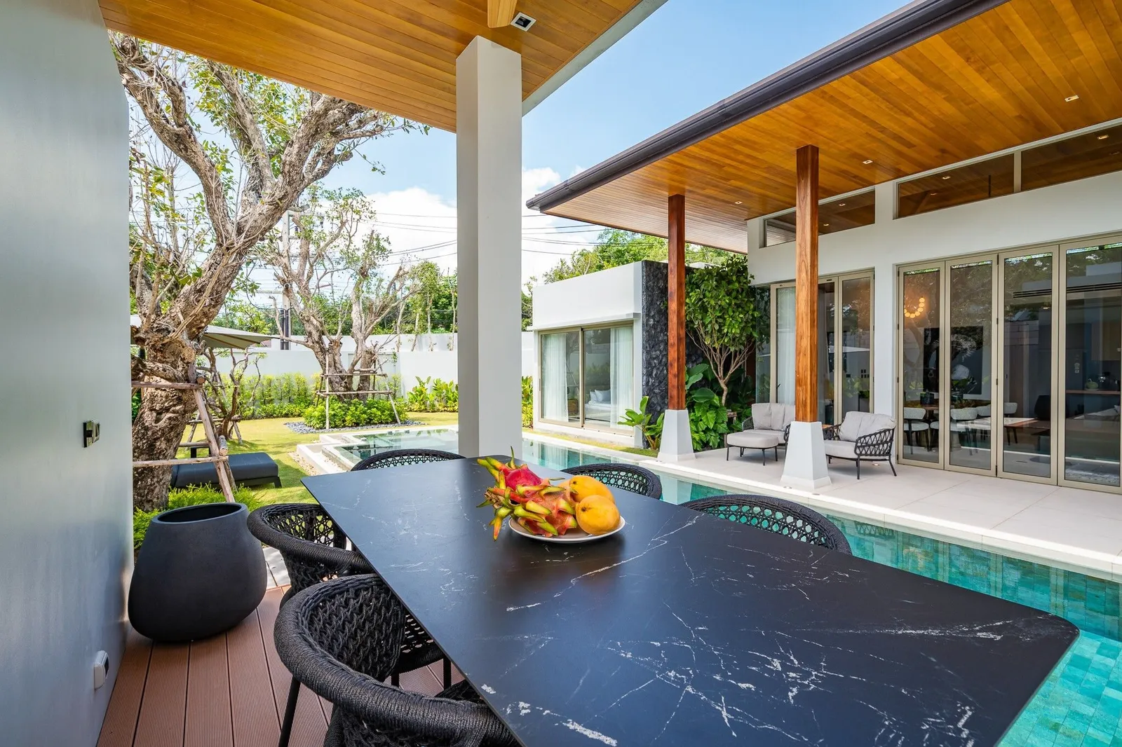 Elegant 3-Bedroom Luxury Villa with Pool in Botanica Prestige, Layan — Thumbnail 10
