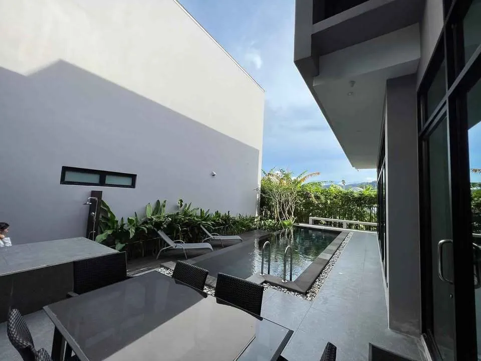Stylish 3-Bedroom Villa for Rent at Wallaya Villas, Choeng Thale, Phuket — Thumbnail 3