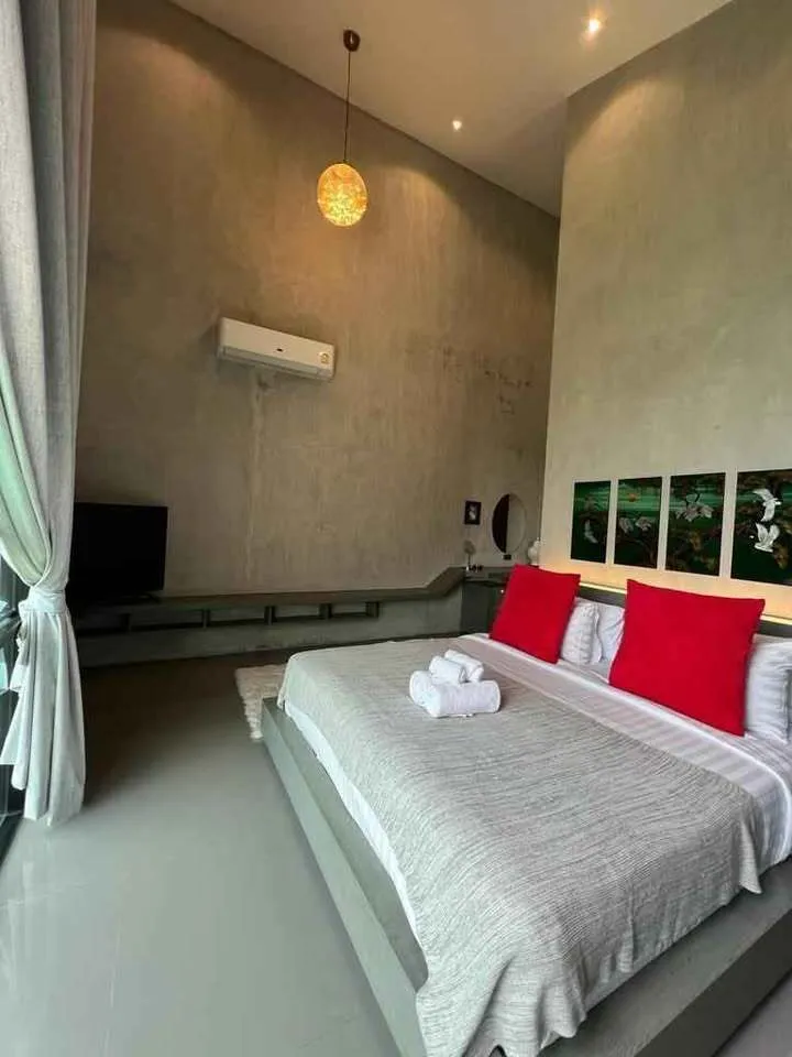 Stylish 3-Bedroom Villa for Rent at Wallaya Villas, Choeng Thale, Phuket — Thumbnail 6