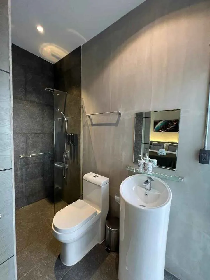Stylish 3-Bedroom Villa for Rent at Wallaya Villas, Choeng Thale, Phuket — Thumbnail 11