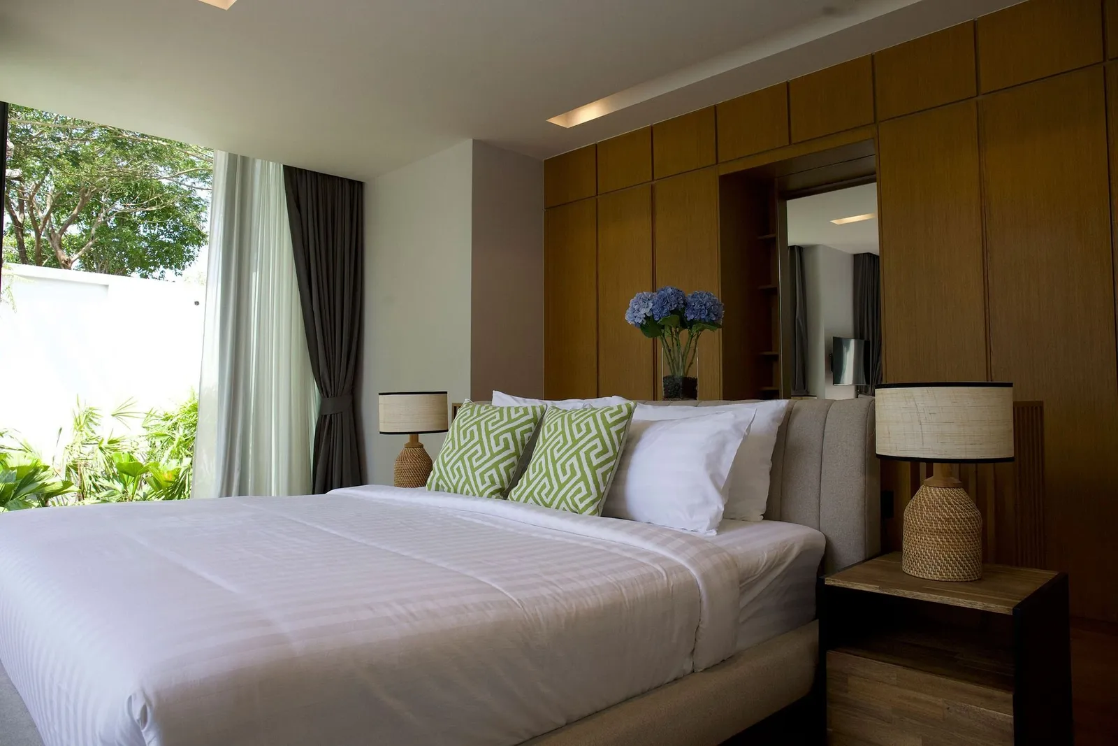Modern 3-Bedroom Luxury Villa for Rent at Botanica Foresta, Phuket | BD13052501 — Thumbnail 14