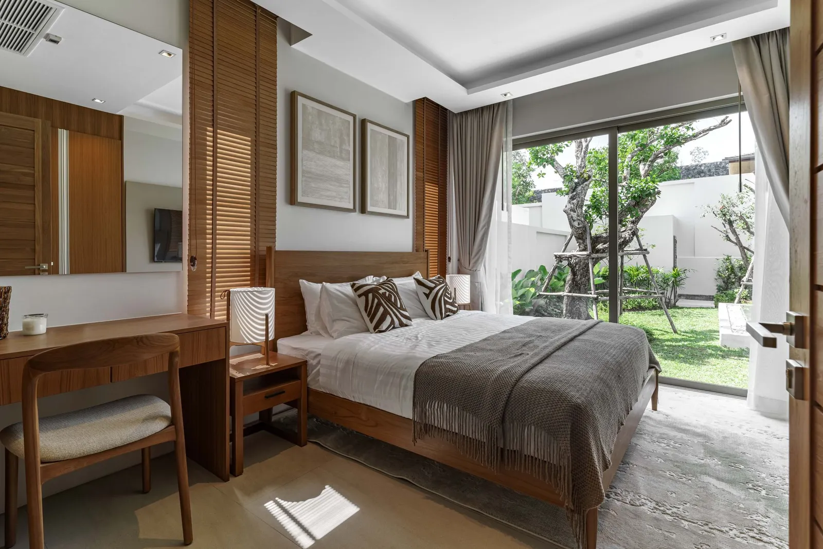 Botanica Foresta: Luxurious 4-Bedroom Villa in Phuket's Premier Location | SC10062551 — Thumbnail 3