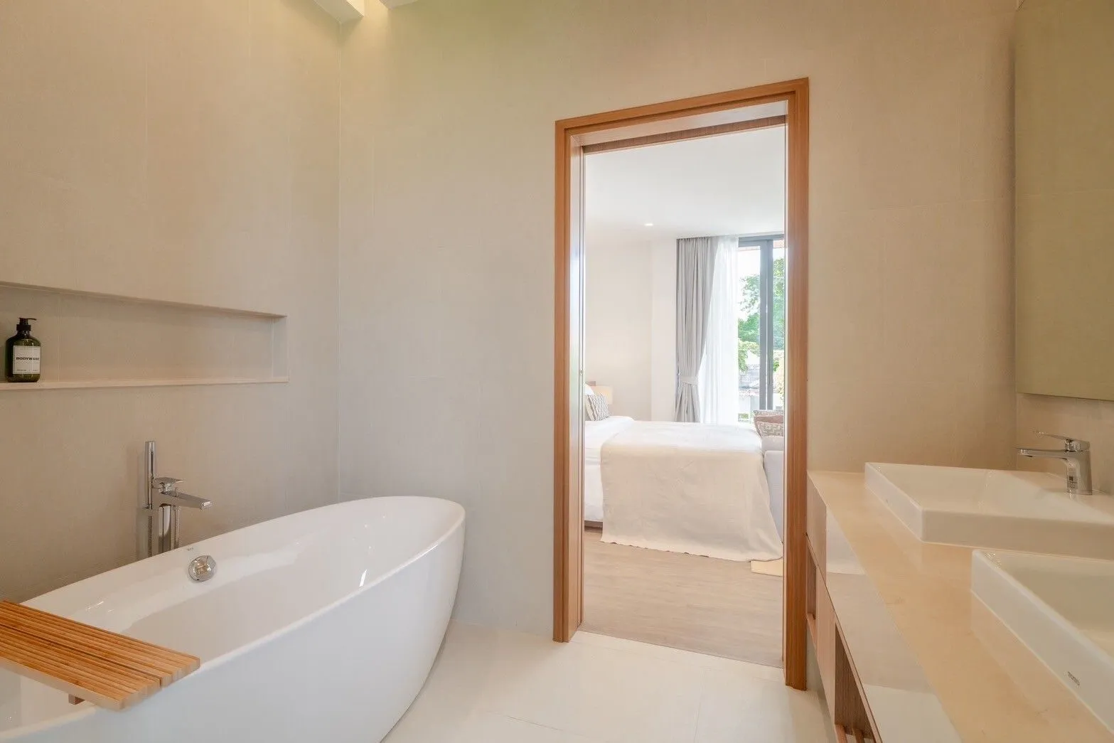 Luxurious Asian Fusion Villa for Sale in Nai Harn, Rawai, Phuket | SD04072551 — Thumbnail 2