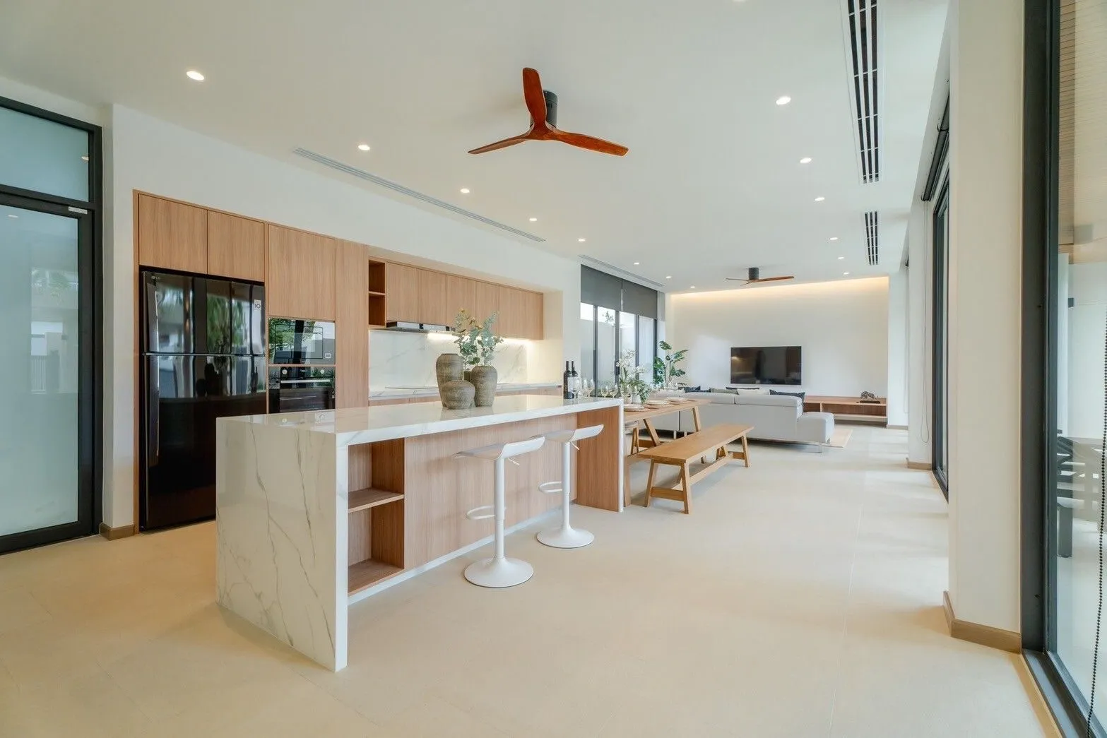Luxurious Asian Fusion Villa for Sale in Nai Harn, Rawai, Phuket | SD04072551 — Thumbnail 3