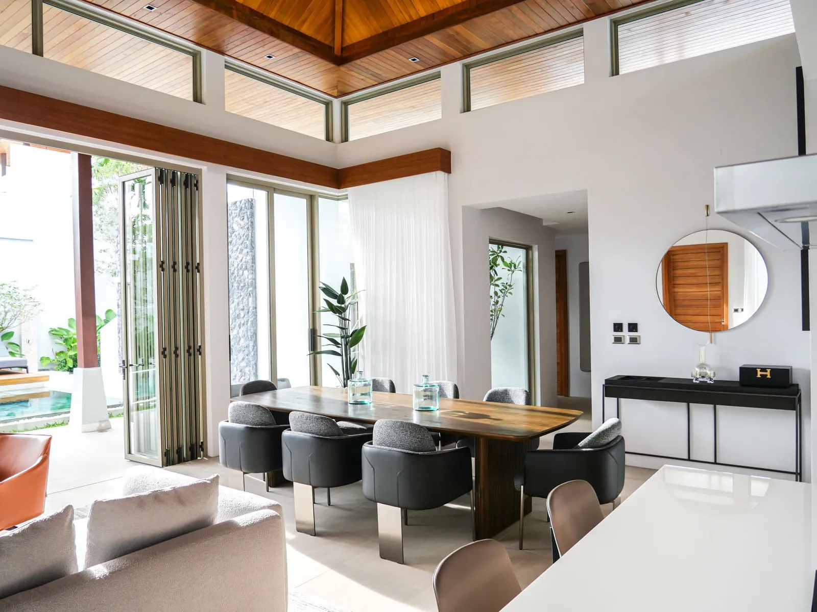 Modern 4-Bedroom Corner Villa with Pool in Botanica Foresta, Phuket | BC06072502 — Thumbnail 23